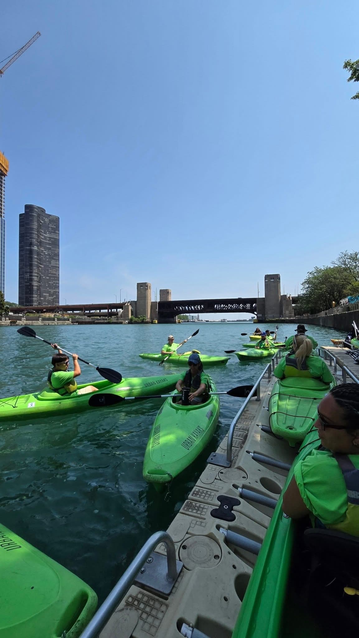 EDC Outdoors veteran kayak outing on the Chicago River