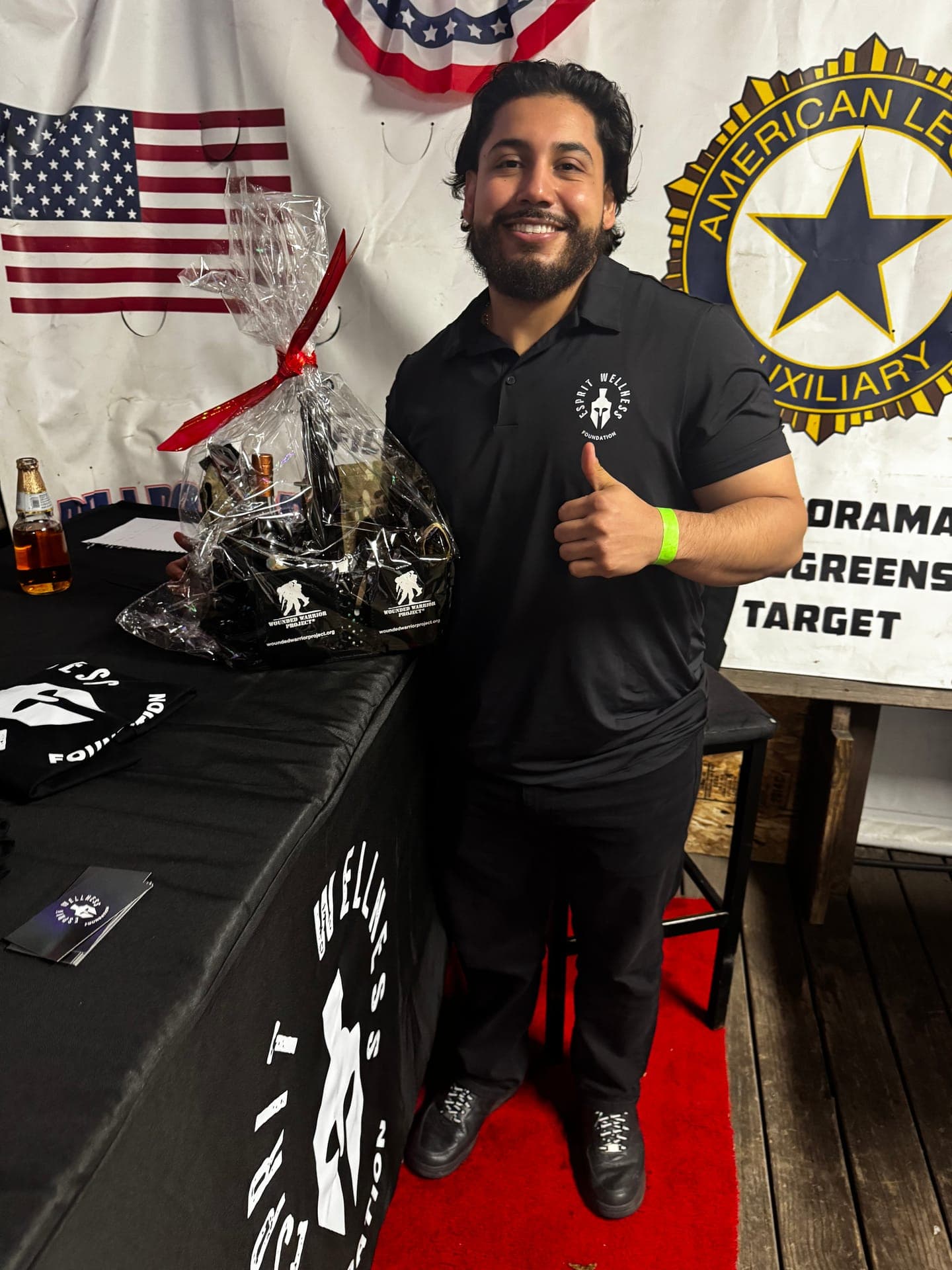 Esprit de Corps Foundation veteran representative at American Legion event in Chicago