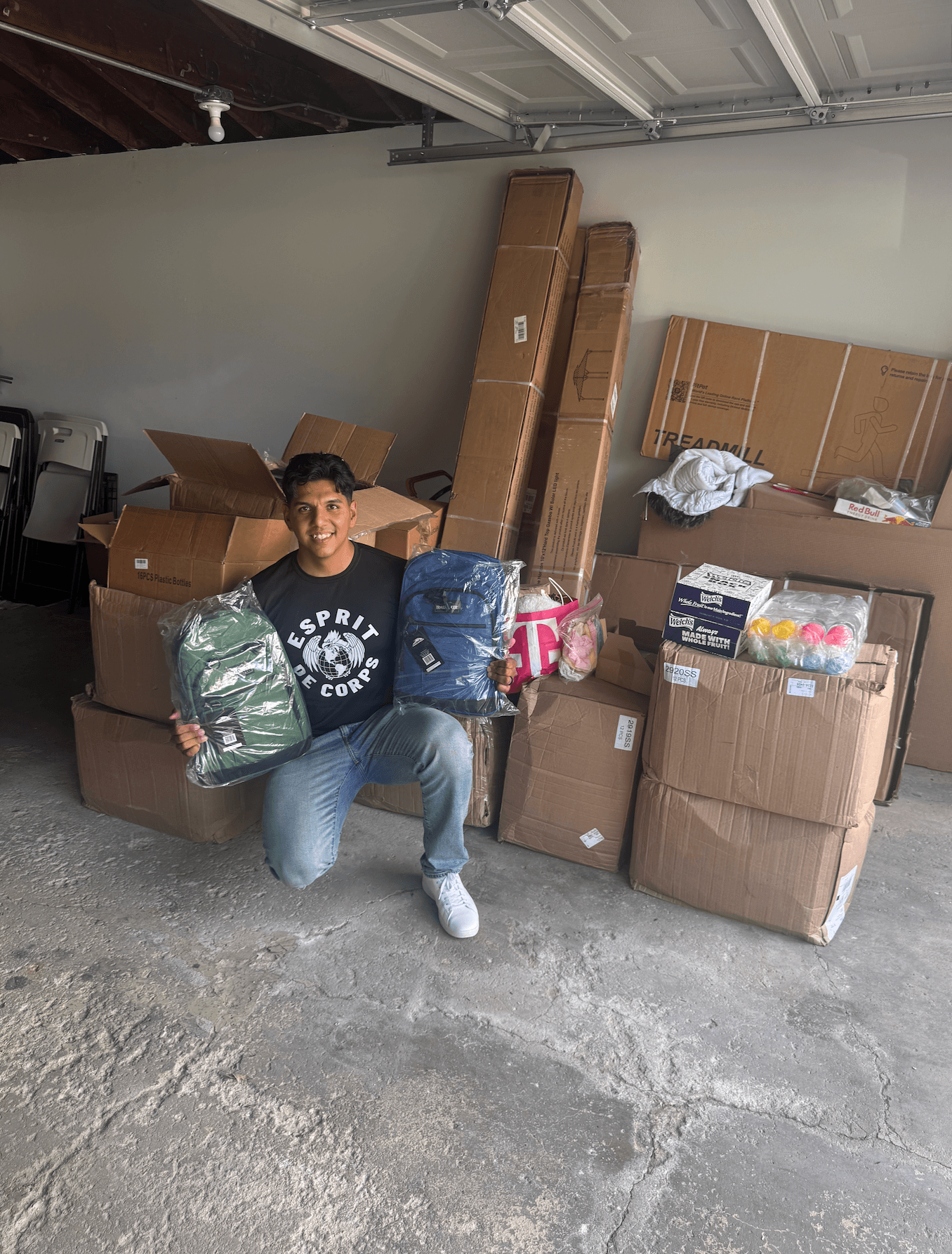 Esprit de Corps Foundation Back to School Community Day backpack drive in Chicago