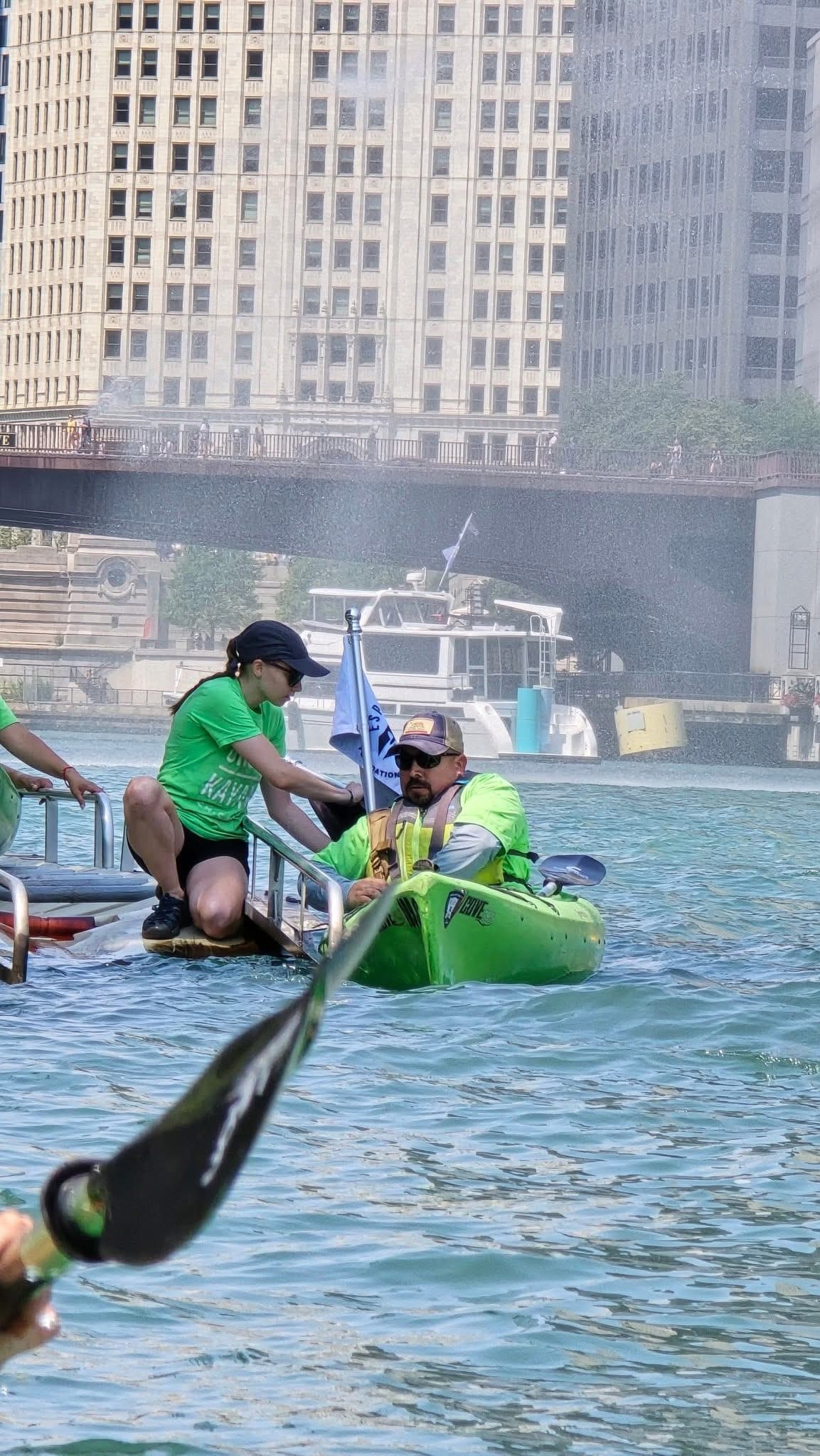 Esprit de Corps Foundation veterans kayaking on the Chicago River